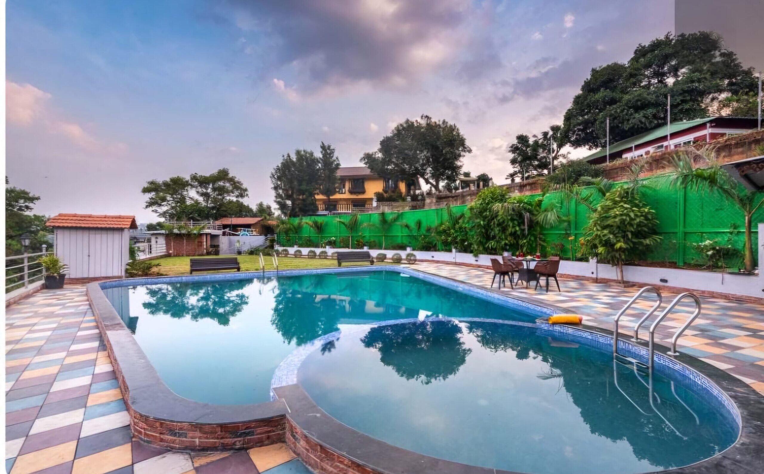 swiming pool